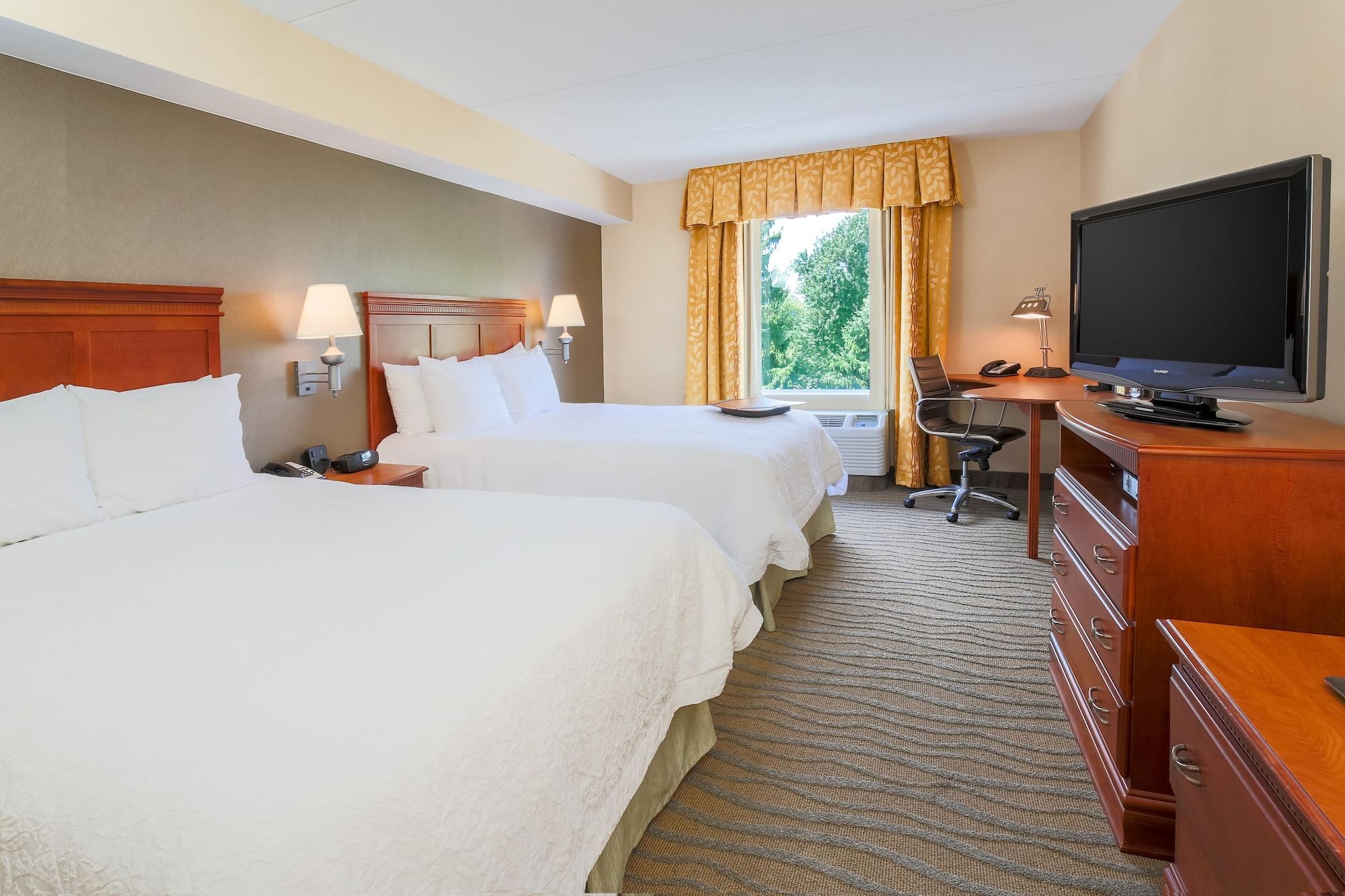 Hampton Inn & Suites Poughkeepsie Spackenkill Экстерьер фото