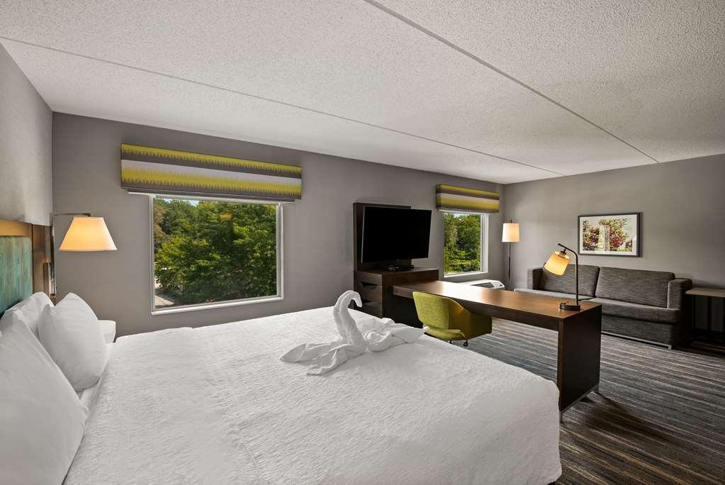 Hampton Inn & Suites Poughkeepsie Spackenkill Номер фото