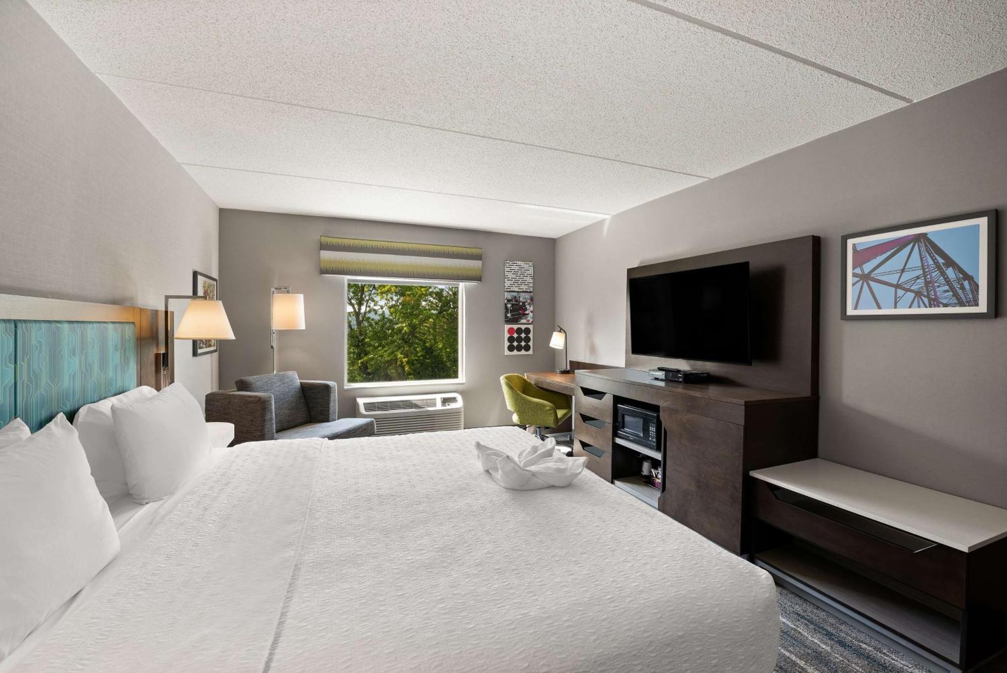 Hampton Inn & Suites Poughkeepsie Spackenkill Экстерьер фото